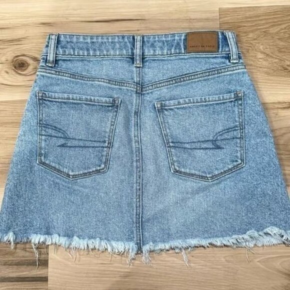 American Eagle Dresses & Skirts - American Eagle Denim Cutoff Mini Skirt Women’s 2